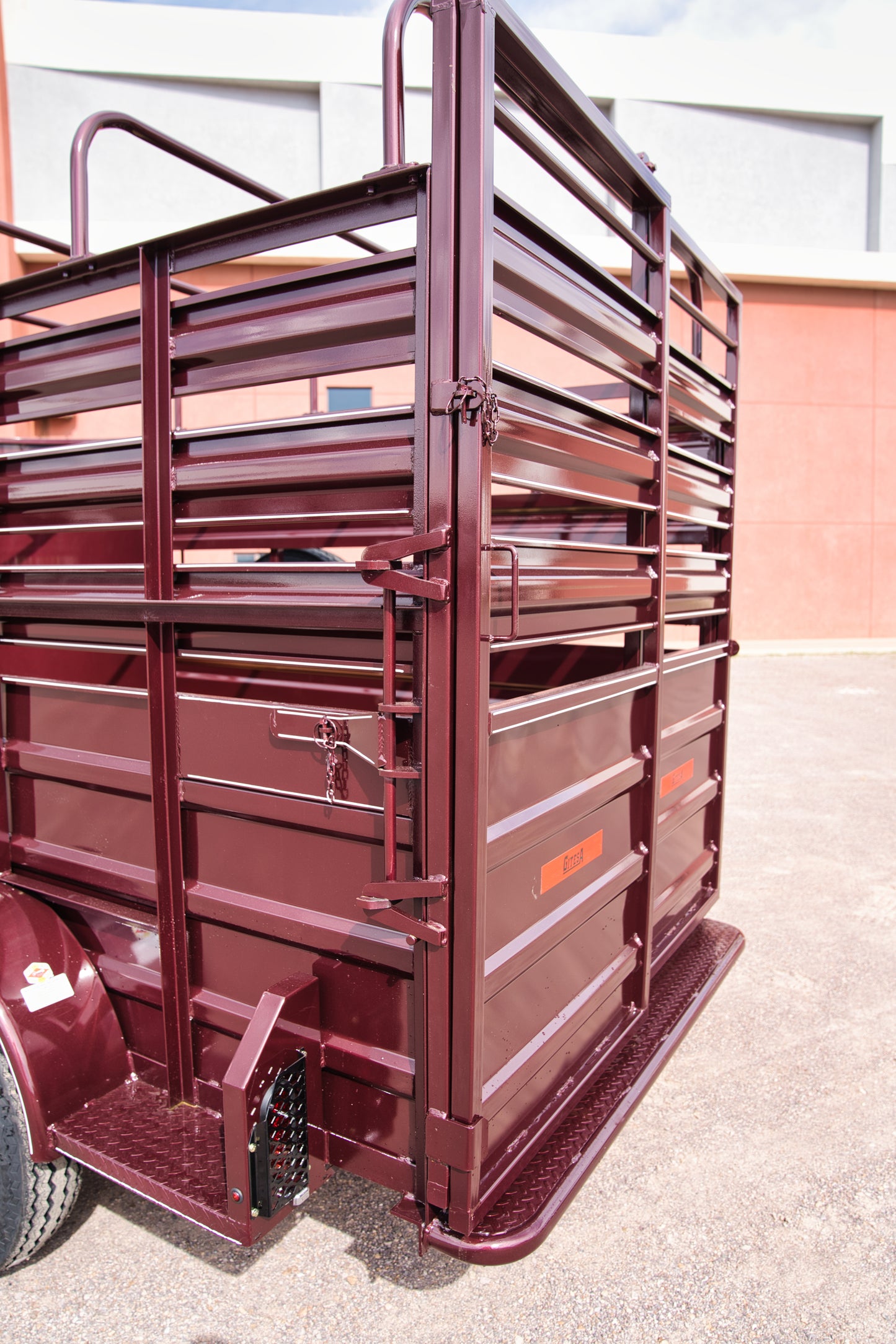 Remolque Ganadero de 1,500 kgs