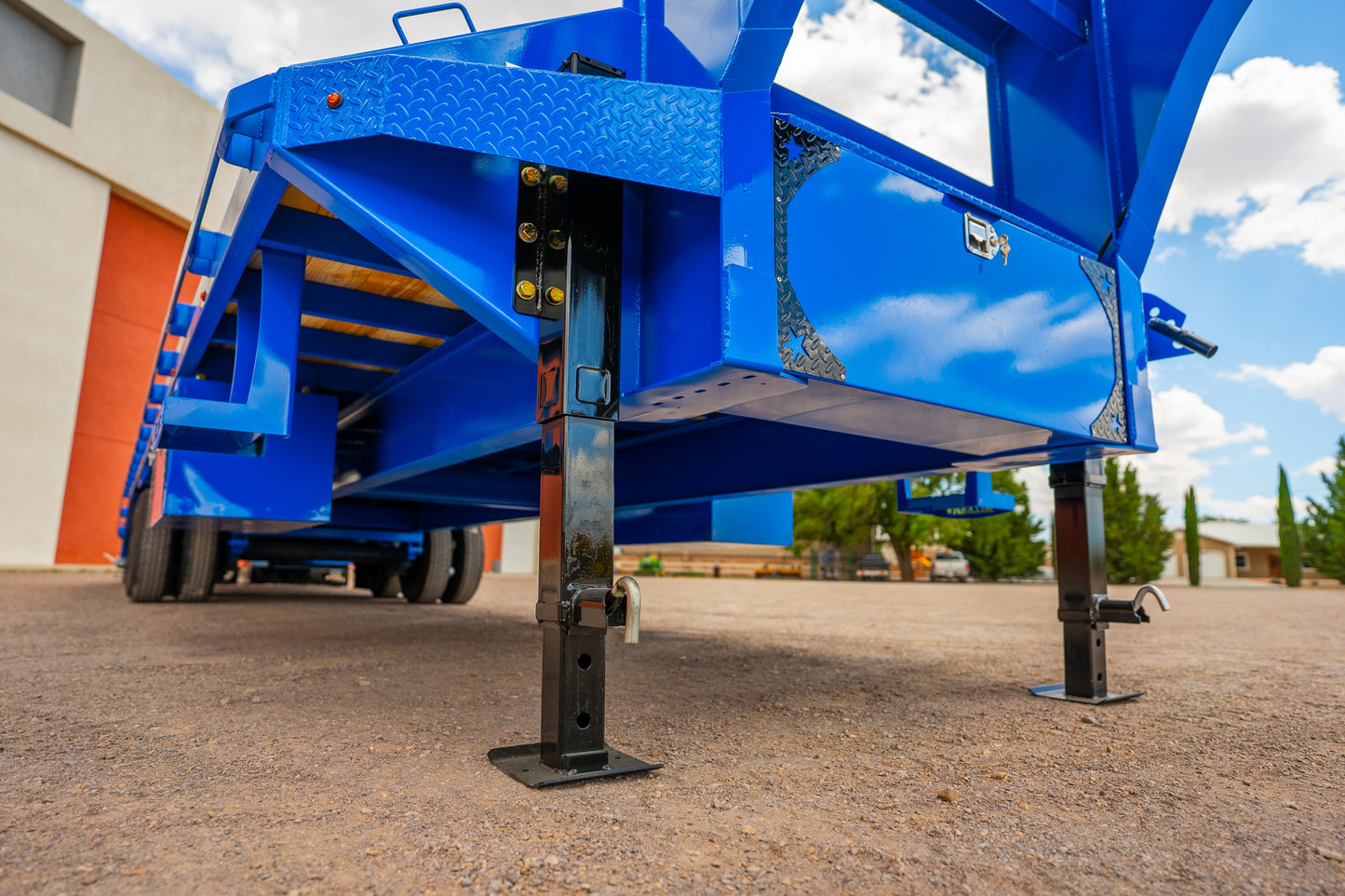 Flatbed Goosenecks